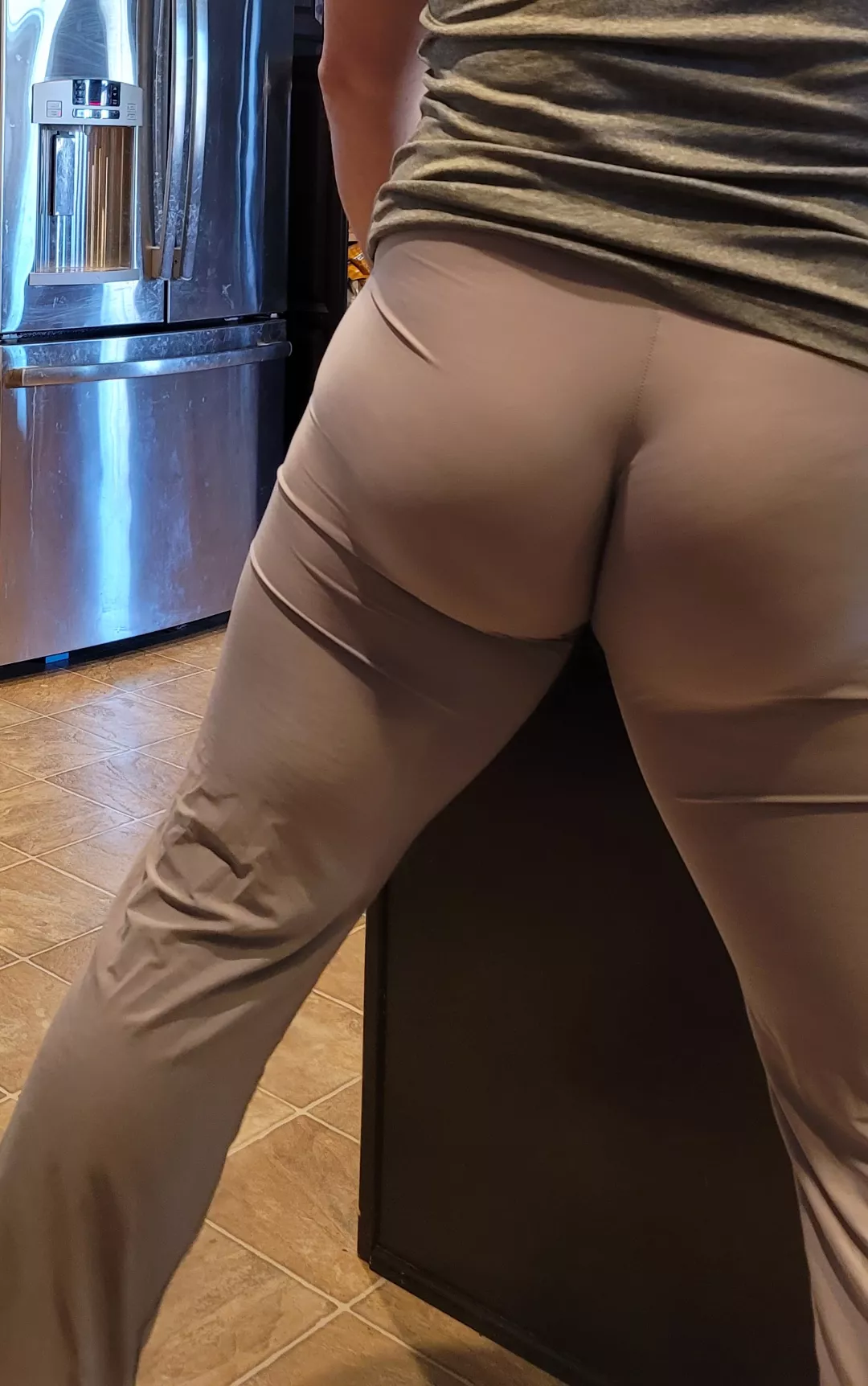 Do you like my tight grey pants?