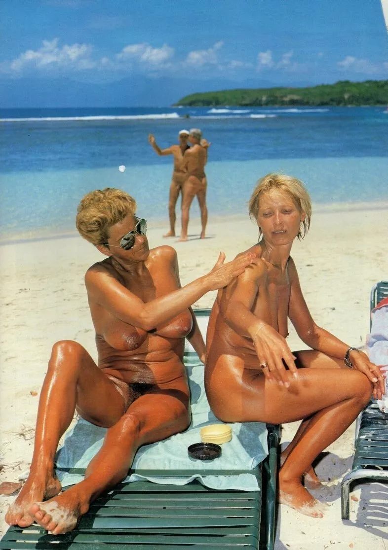 Naturists don't let their friends burn