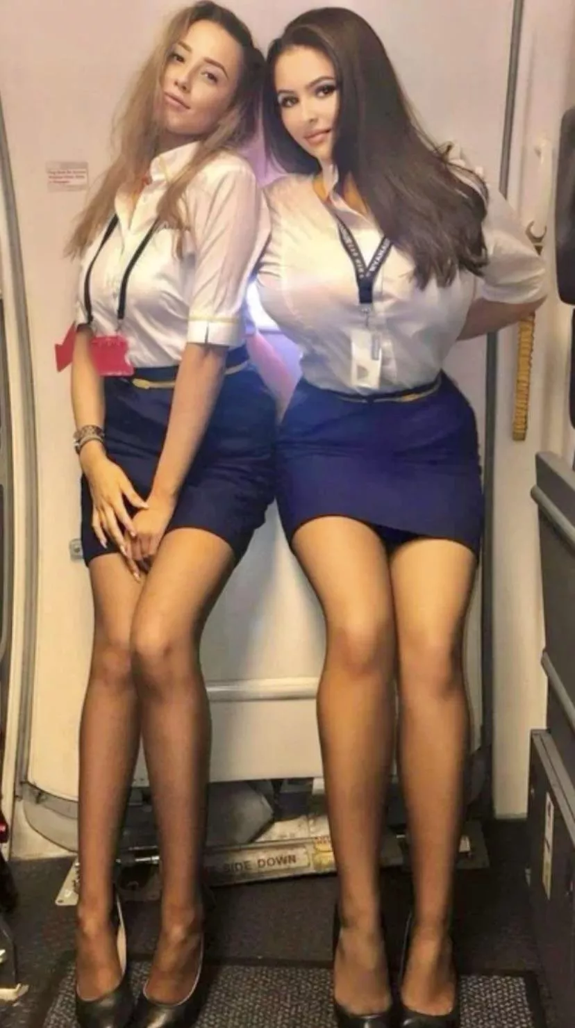 This flight attendant is curvy AF!