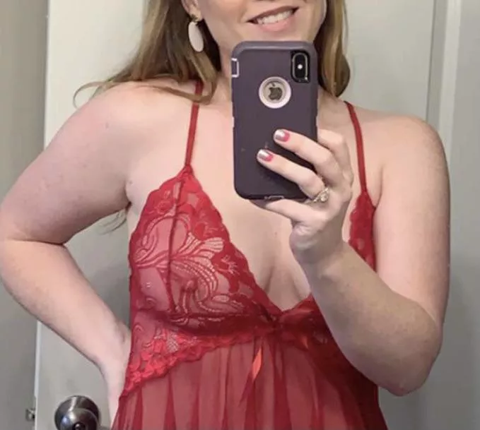 Trading milf wife. Send sample to telegram at barrybarry69