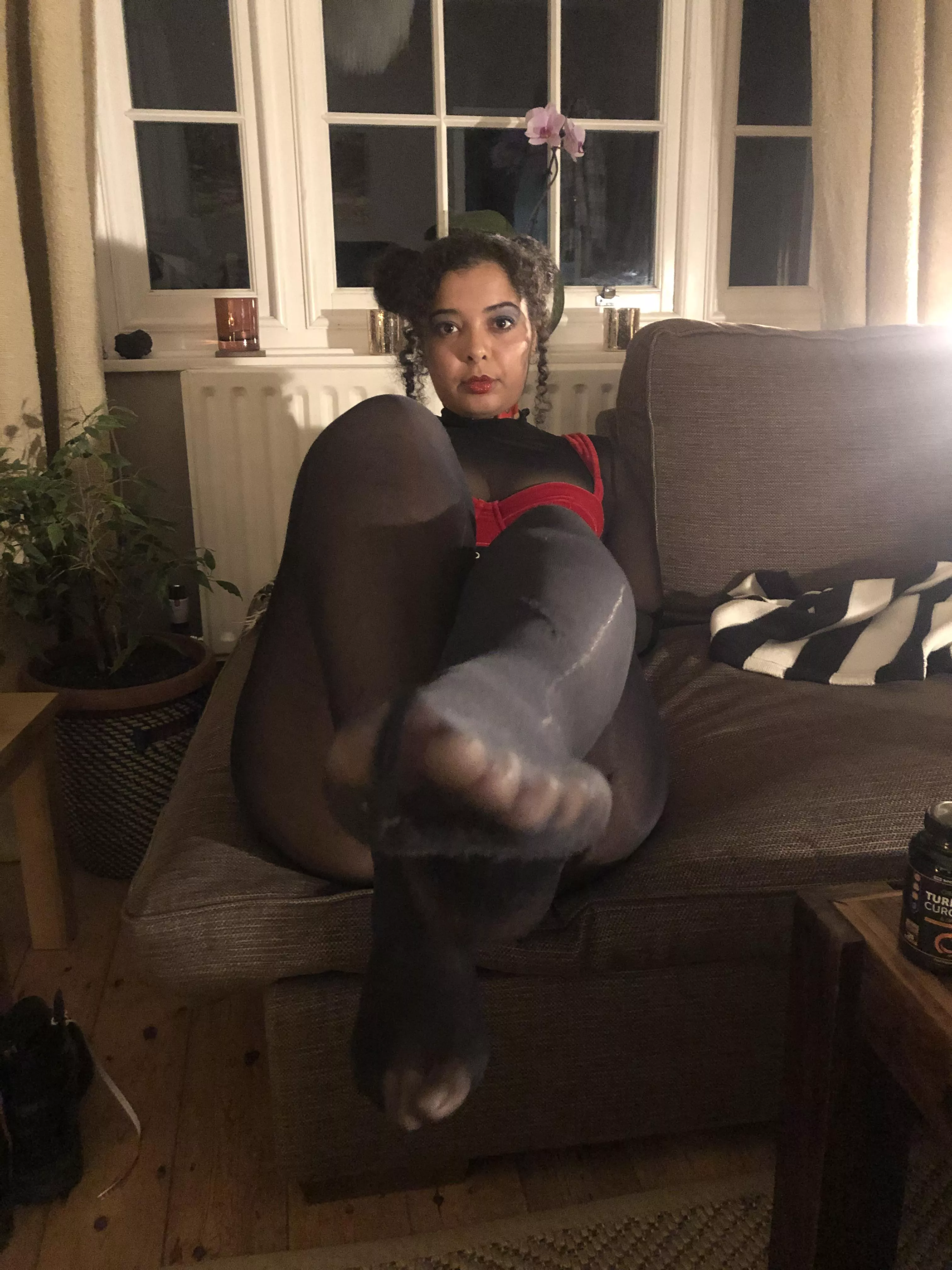 Who likes Toes in tights?