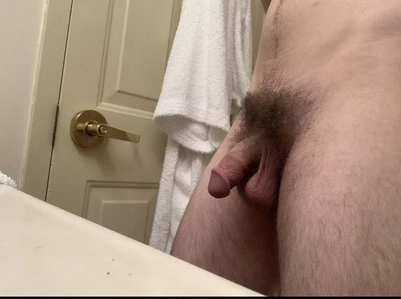 Who wants pics when im hard;)