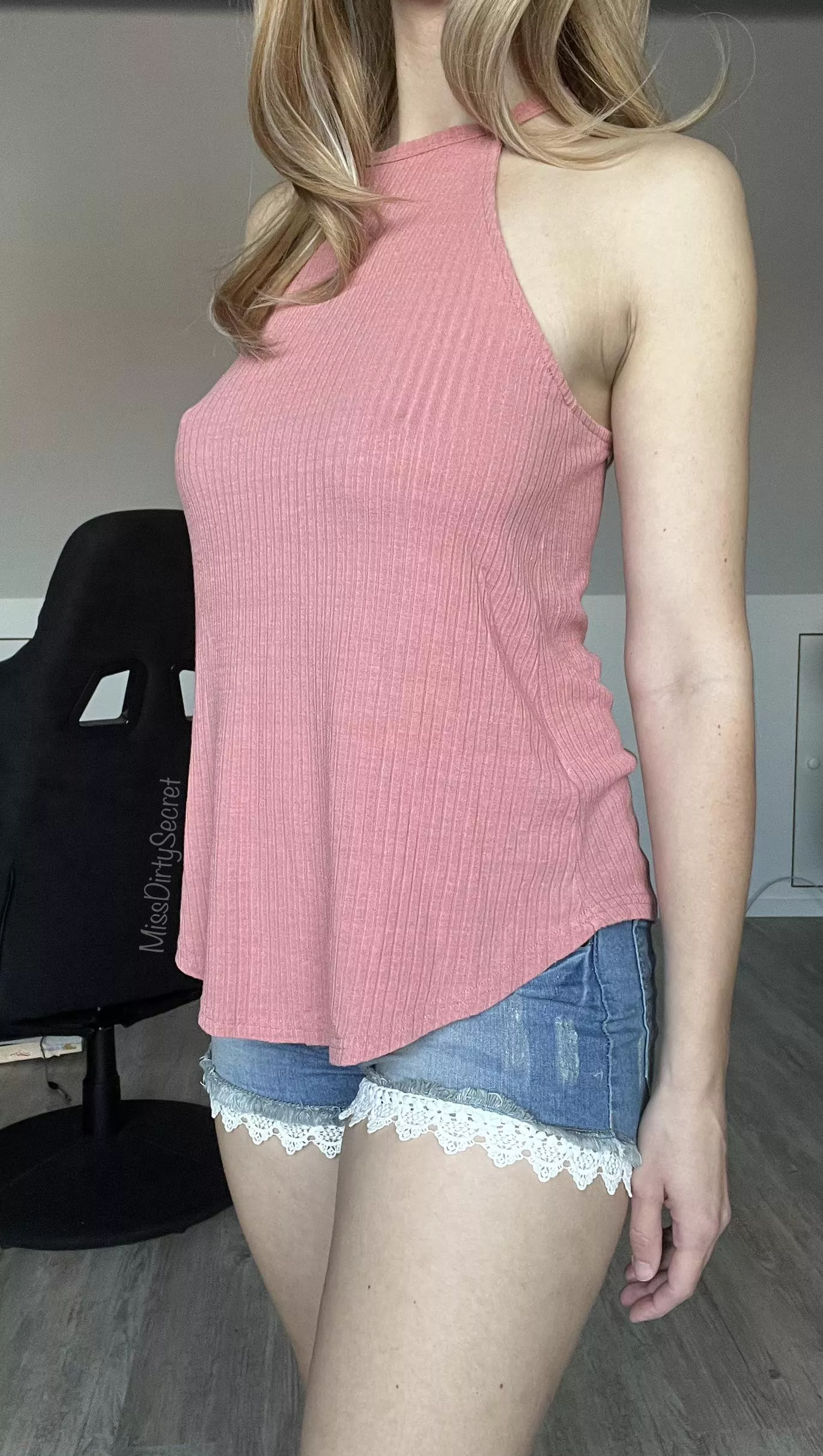 My absolute favorite top in summer ☀️