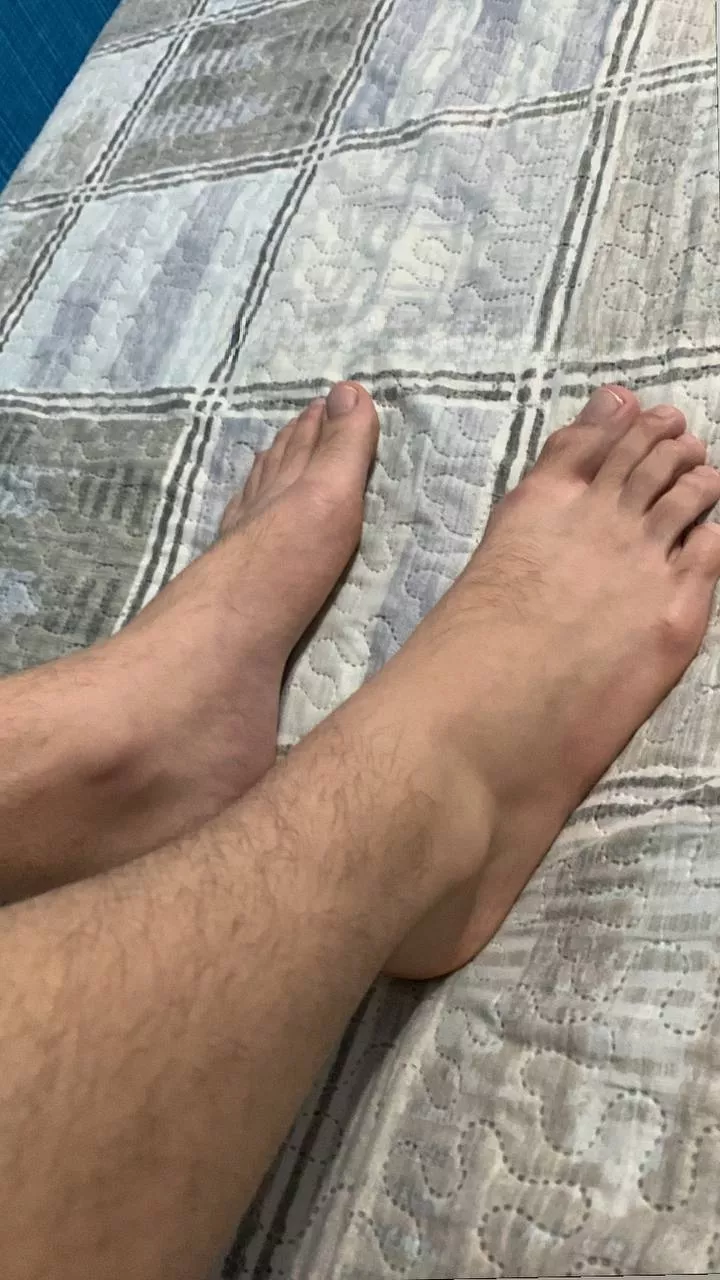 👣👣