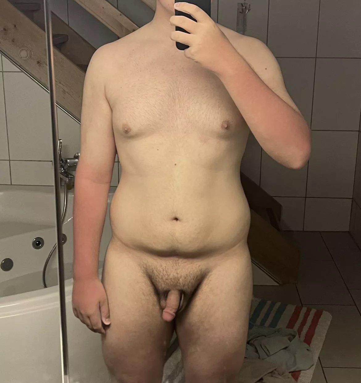 18 / 6â€˜1 / 220lbs / lost 60lbs getting more confident :)