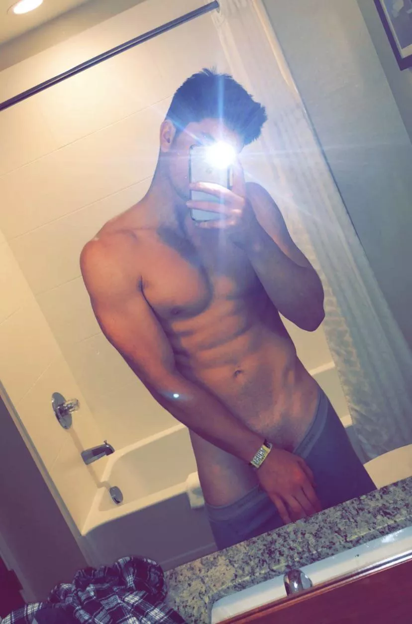 18m future US marine. Dm me, let me know what u think 🤪🤪