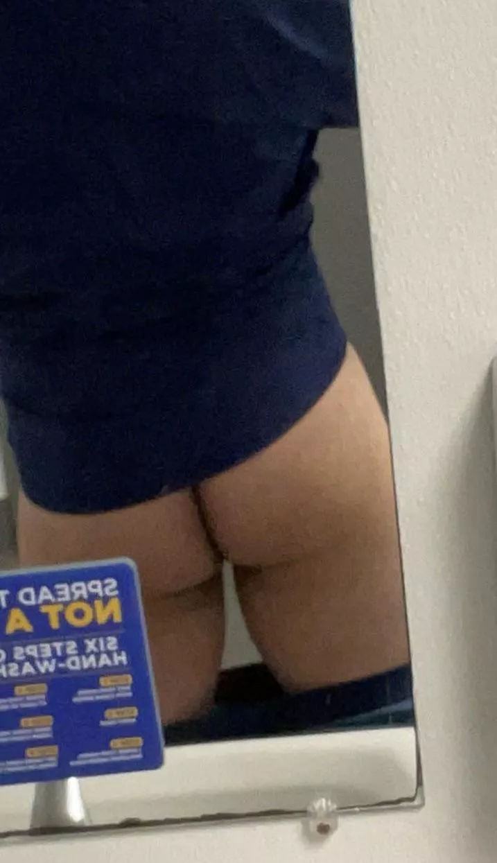 [19] Bro, my ass is not cute. See?