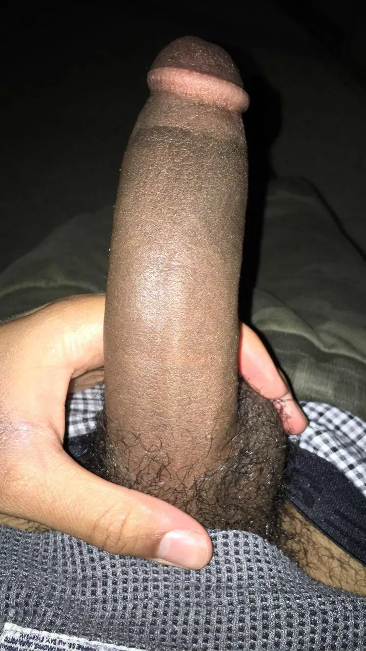 19 m looking for a bottom slob boyfriend/friend with benefits. You need to have bad hygiene (shitty ass, smelly armpits, smelly cock etc) and be a bottom, big plus if youâ€™re non masc/have a cute shaved face. Snap: op2478