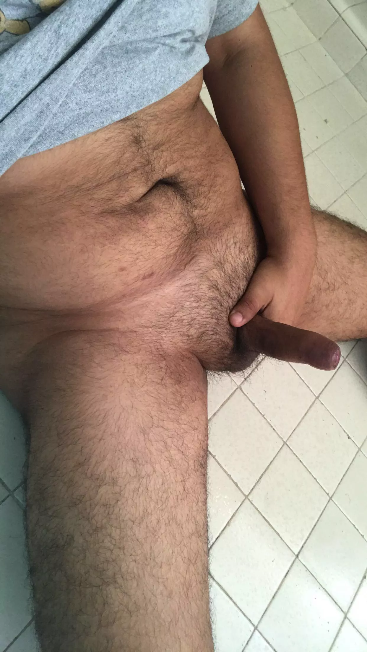 19 m mexican hairy chubby, small dick, more pics in profile, letâ€™s have fun. Sc: F_escalante3861