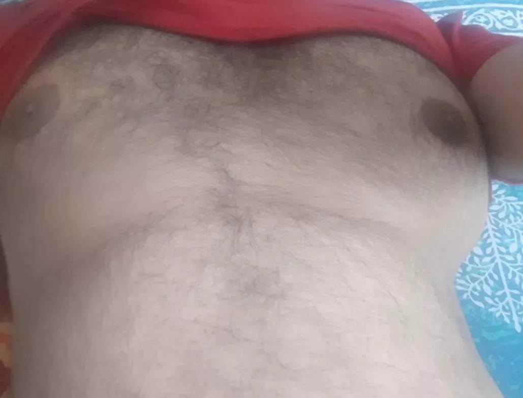 19 year old Chubby Bear..Looking for an articulate older bottom to have a detailed roleplay with where sucks my moobs, we make out , dock, frot in detail..pm.me if interested..