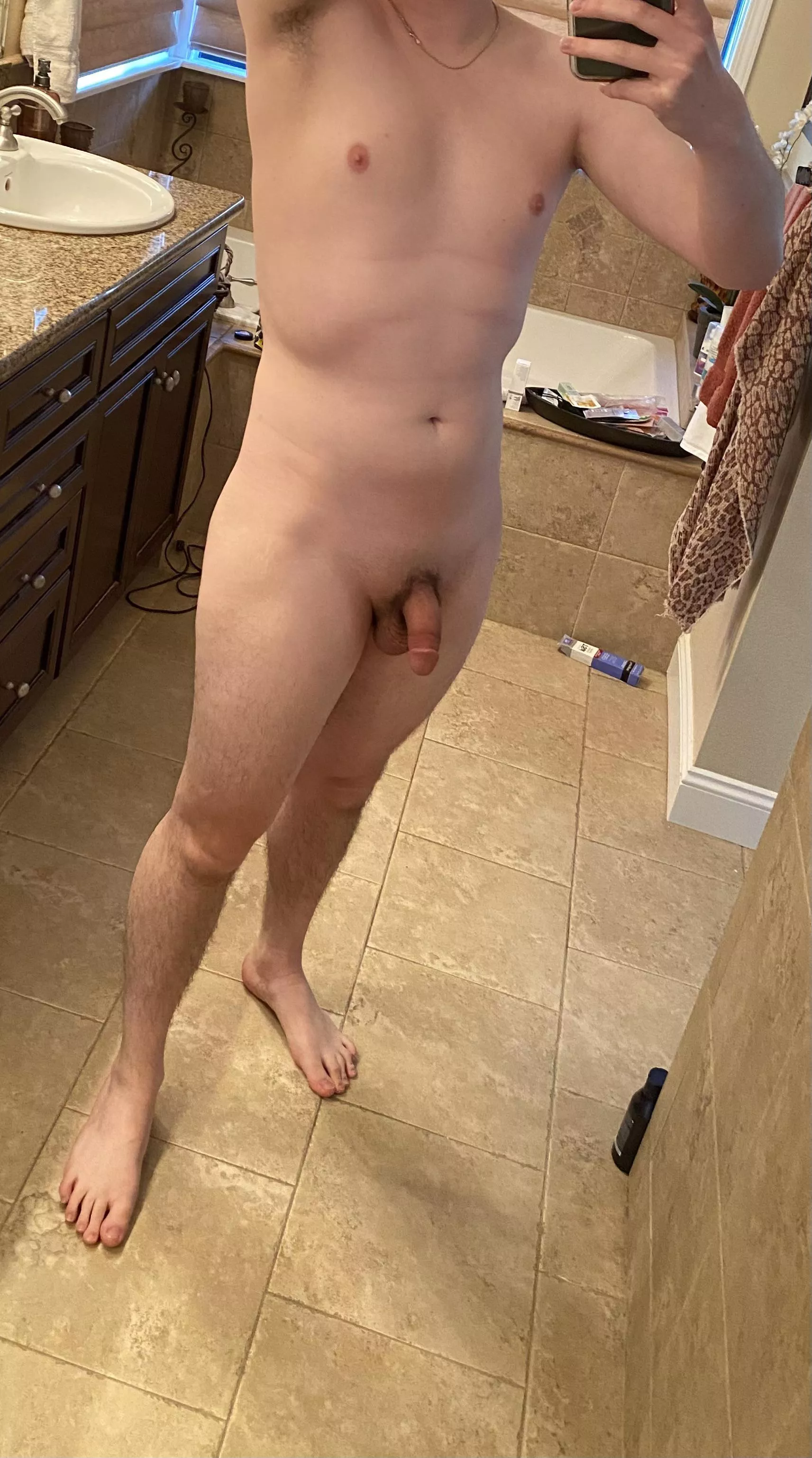 19 y/o softie. pmâ€™s open :)