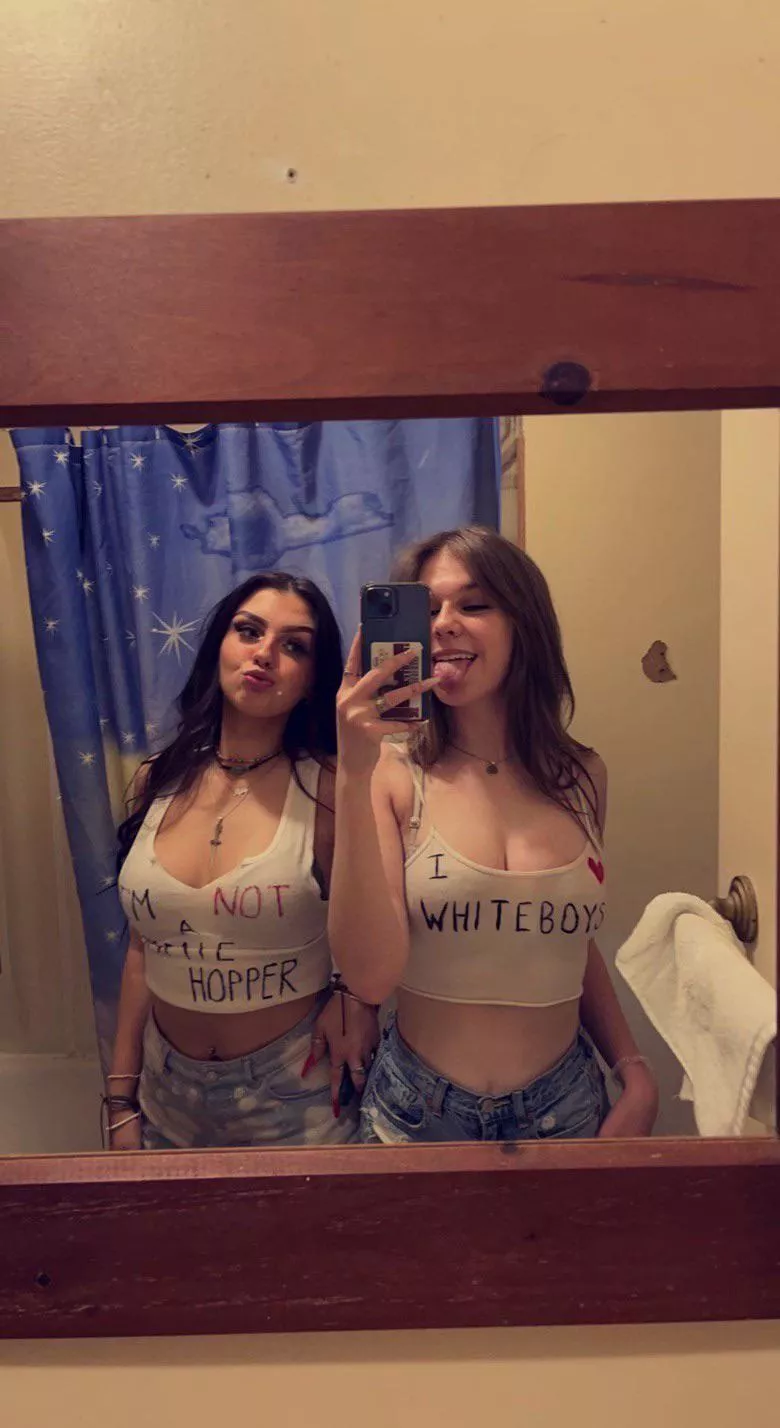 [2] Slutty 18yo besties