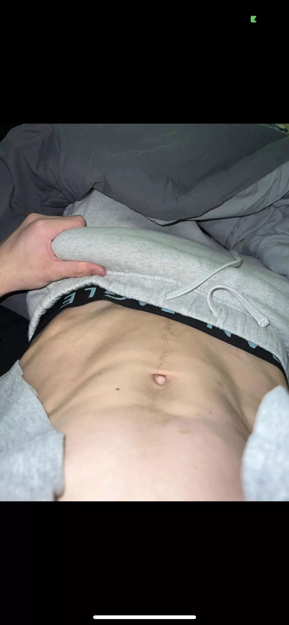 (21) horny af any girls up and wanna chat? MSG ME!