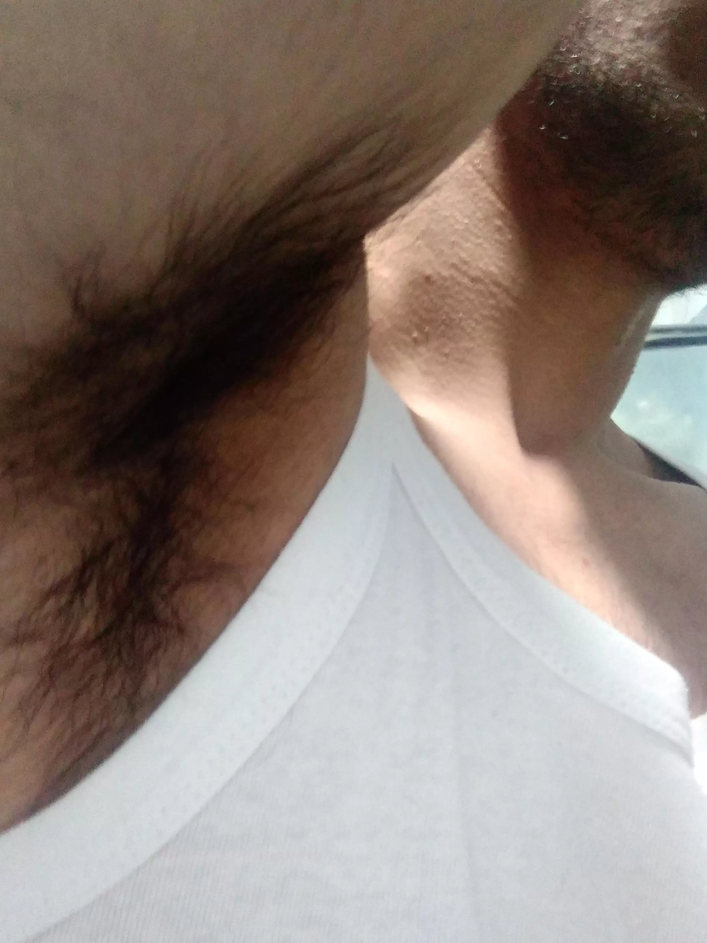 (21) I love my body hair