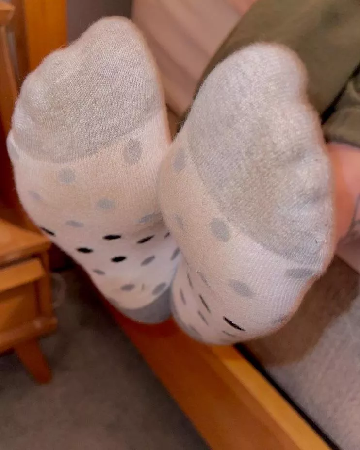 21[f]: how dirty should i allow these socks to get ♥️?