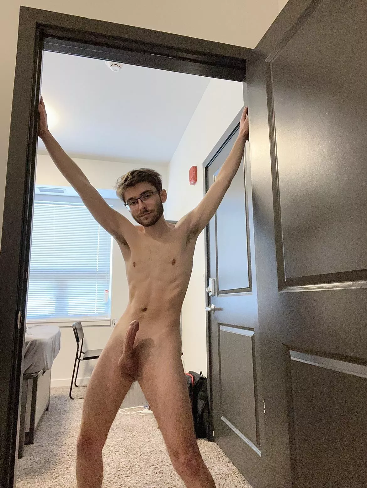 [21yo] Proof that short guys can have big dicks too