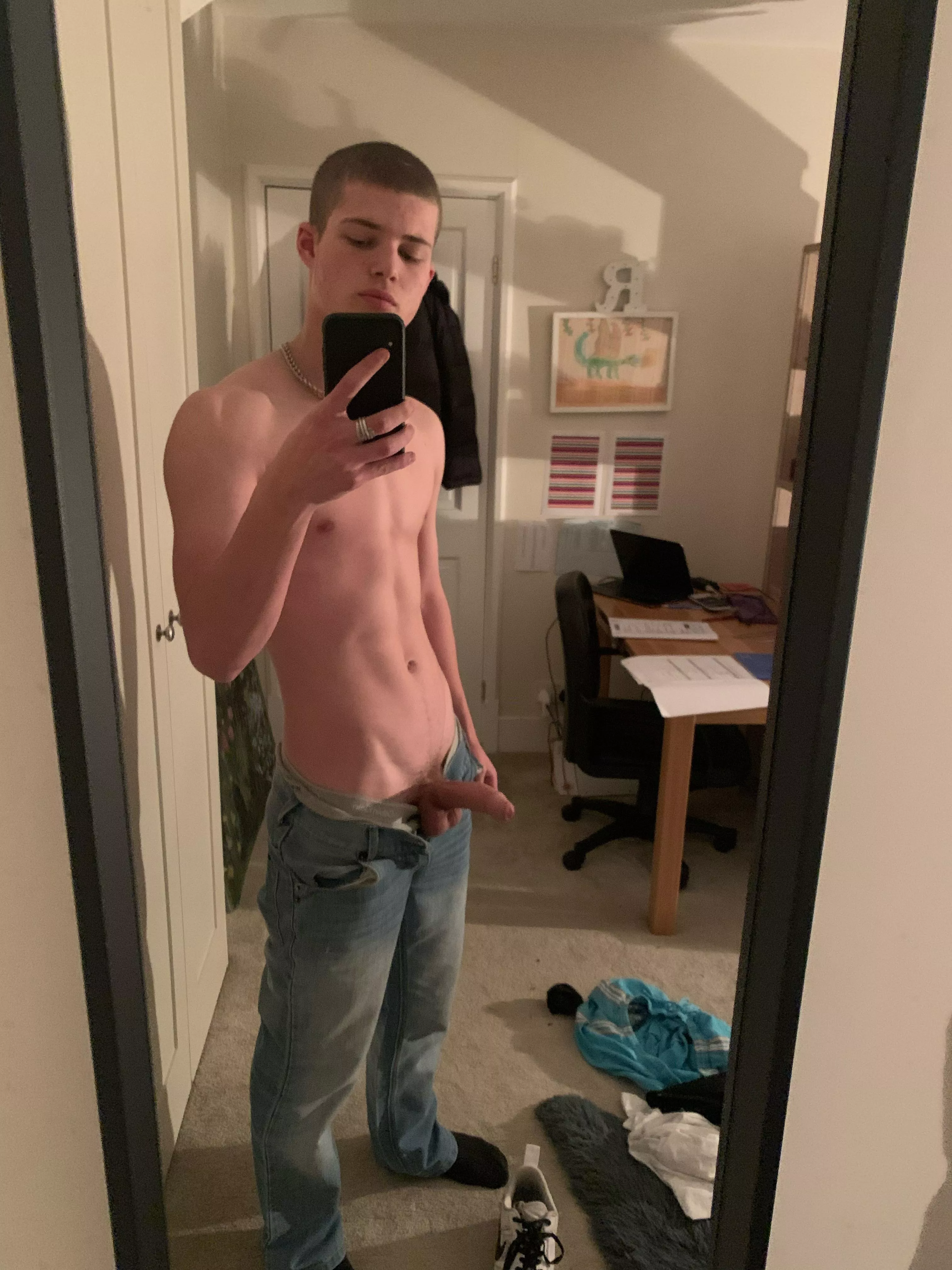 22 boy looking for a daddy to fight