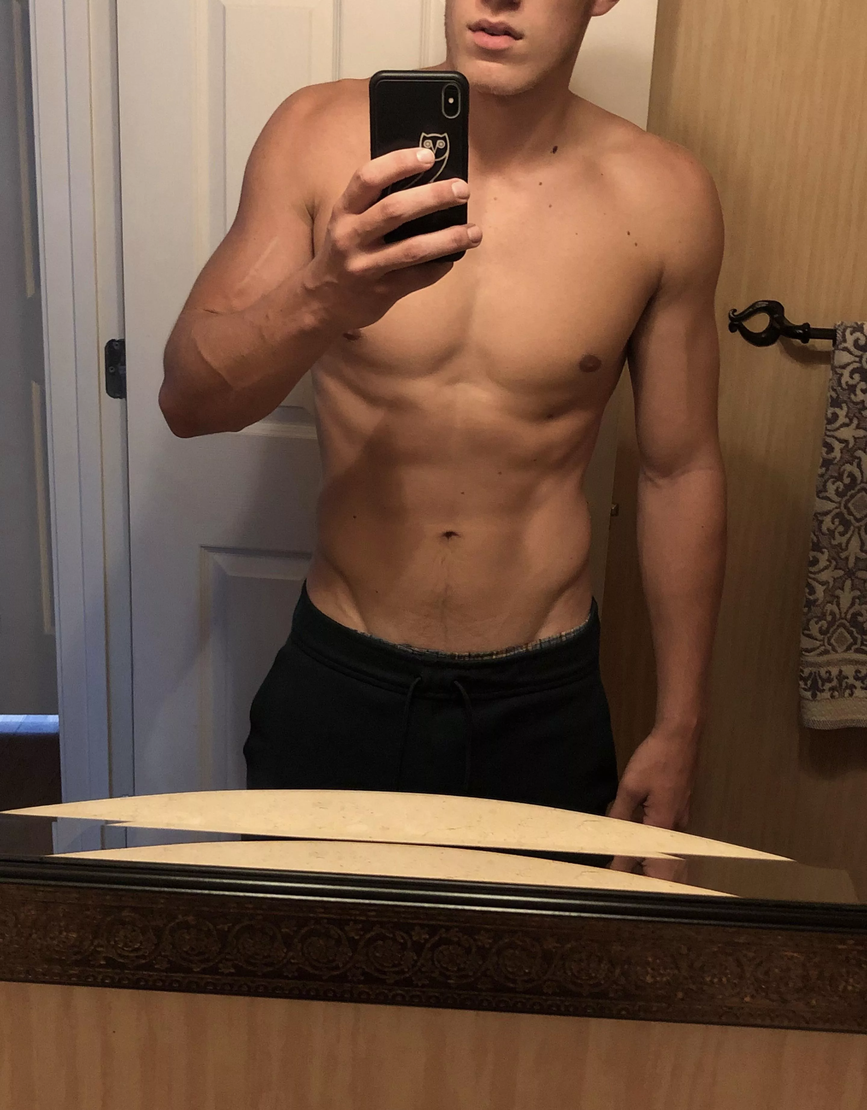 [22] College athlete bro seeking new subs. HMU with a little bit about yourself. Always down to chat