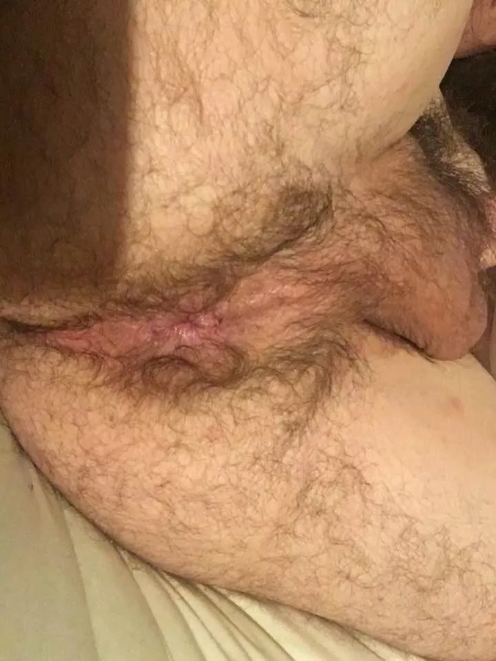 [22] Stretch my tight hairy hole wide open and flood me with hot cum!!