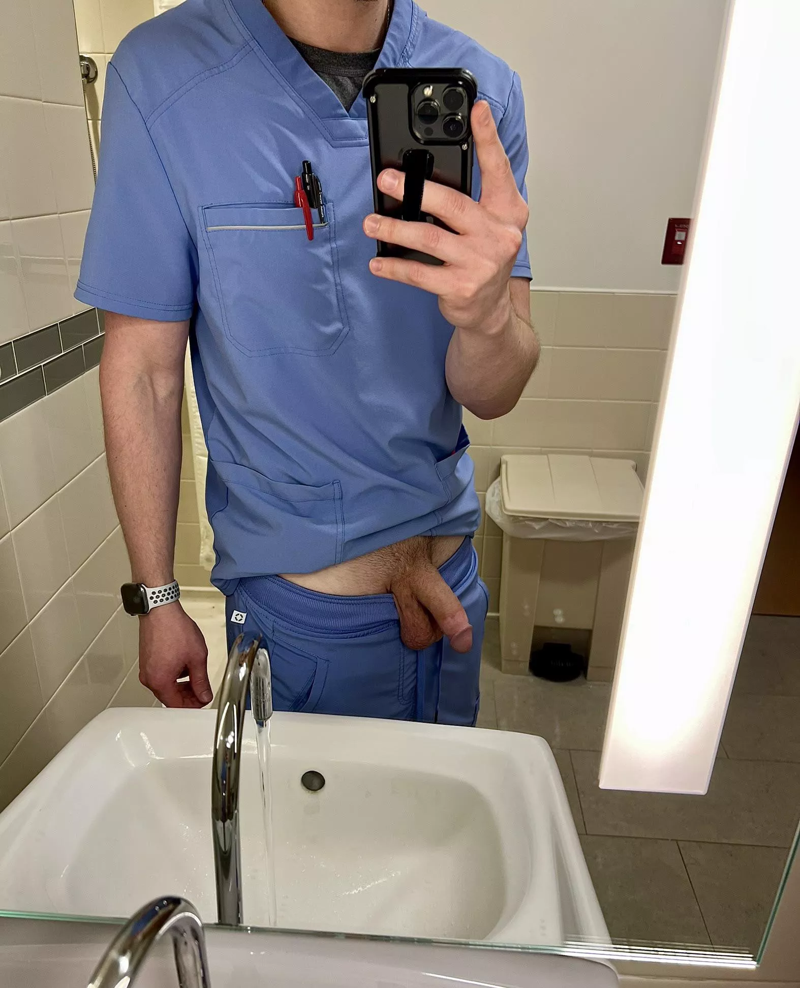 [24] POV: what my nurse buddies see when we’re changing in the locker room at work