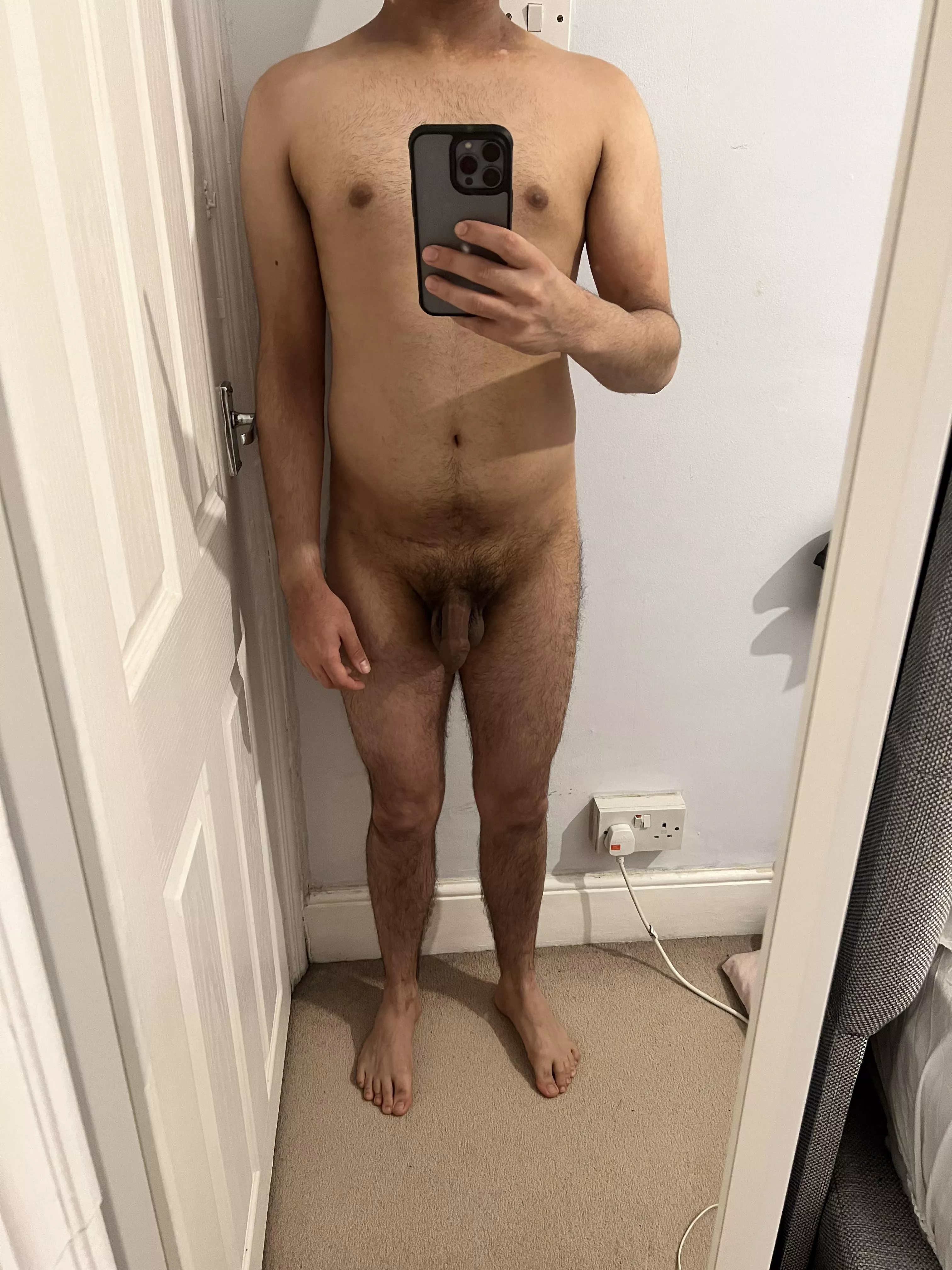 27m, 5ft 6, 135lbs