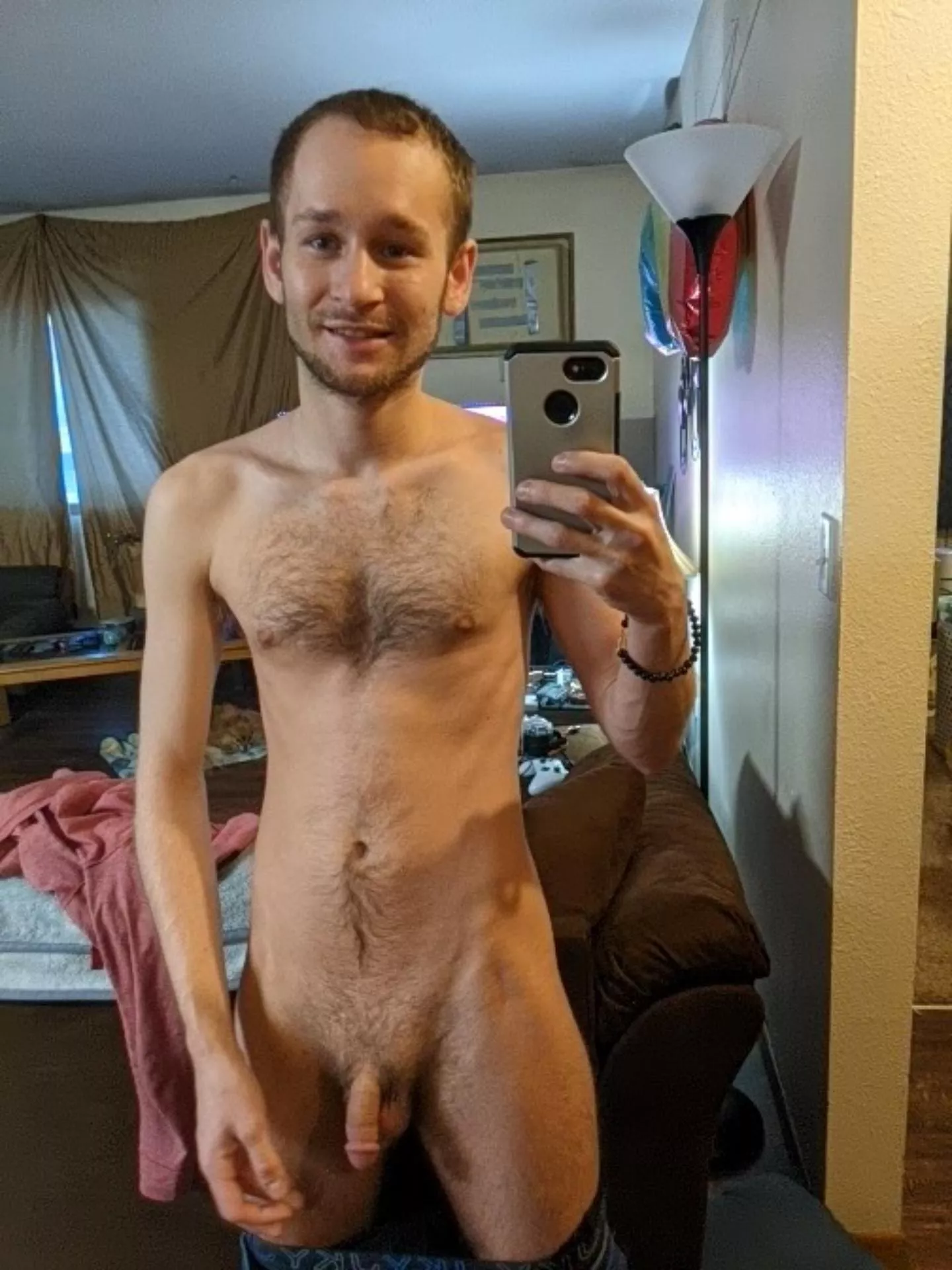 [28] hey bro wanna trade?