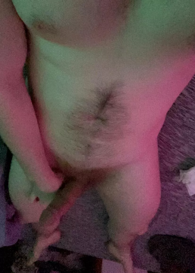 [29] A bi bro who loves feeding other bros