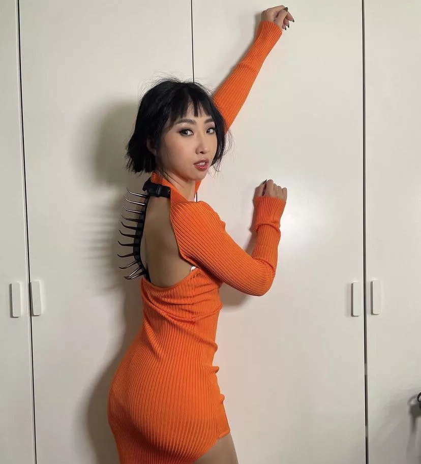 2NE1 - Minzy