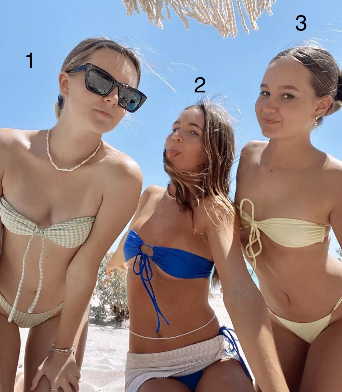 [3] Aussie beach girls