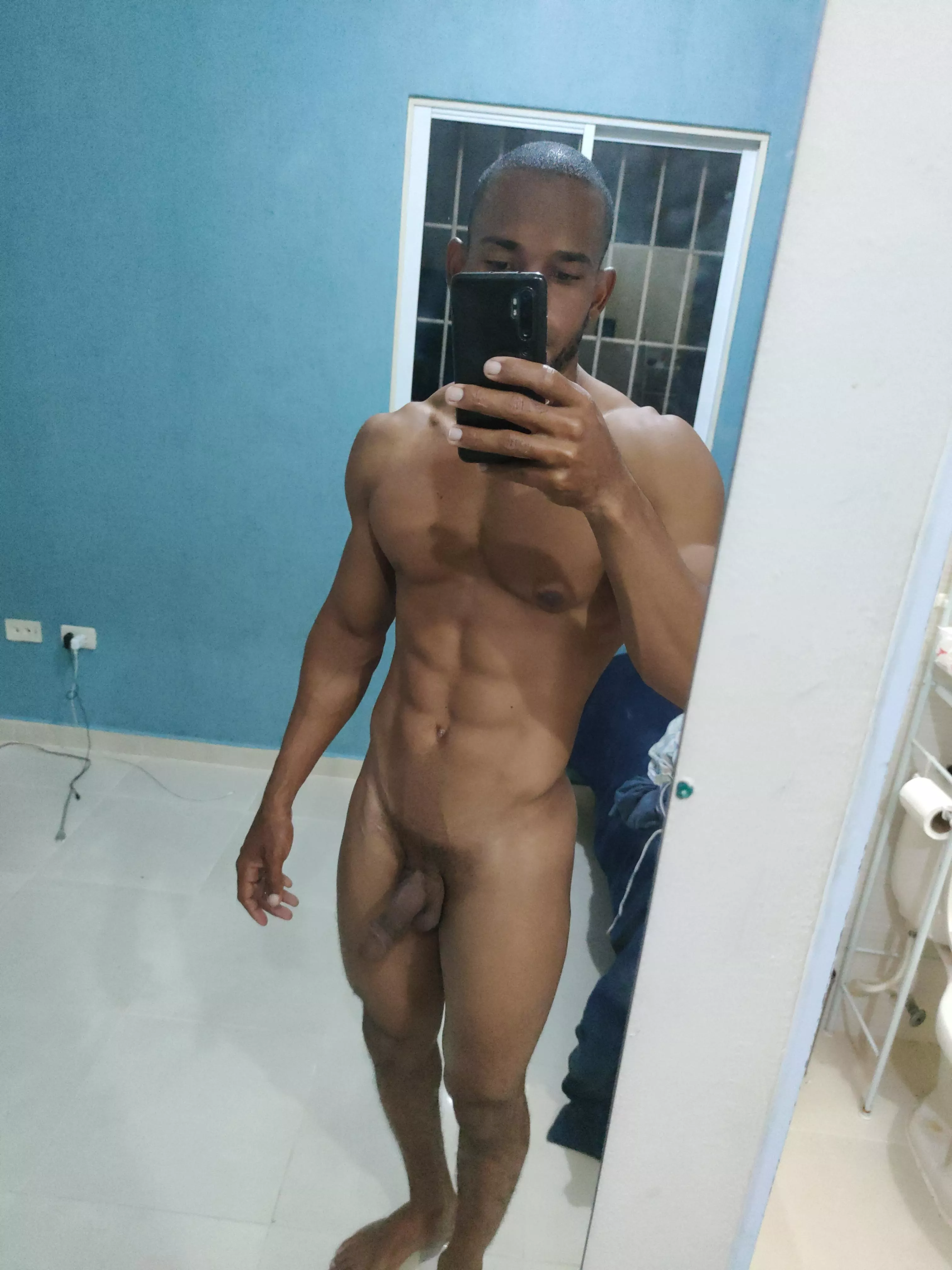 32 M -my first body post