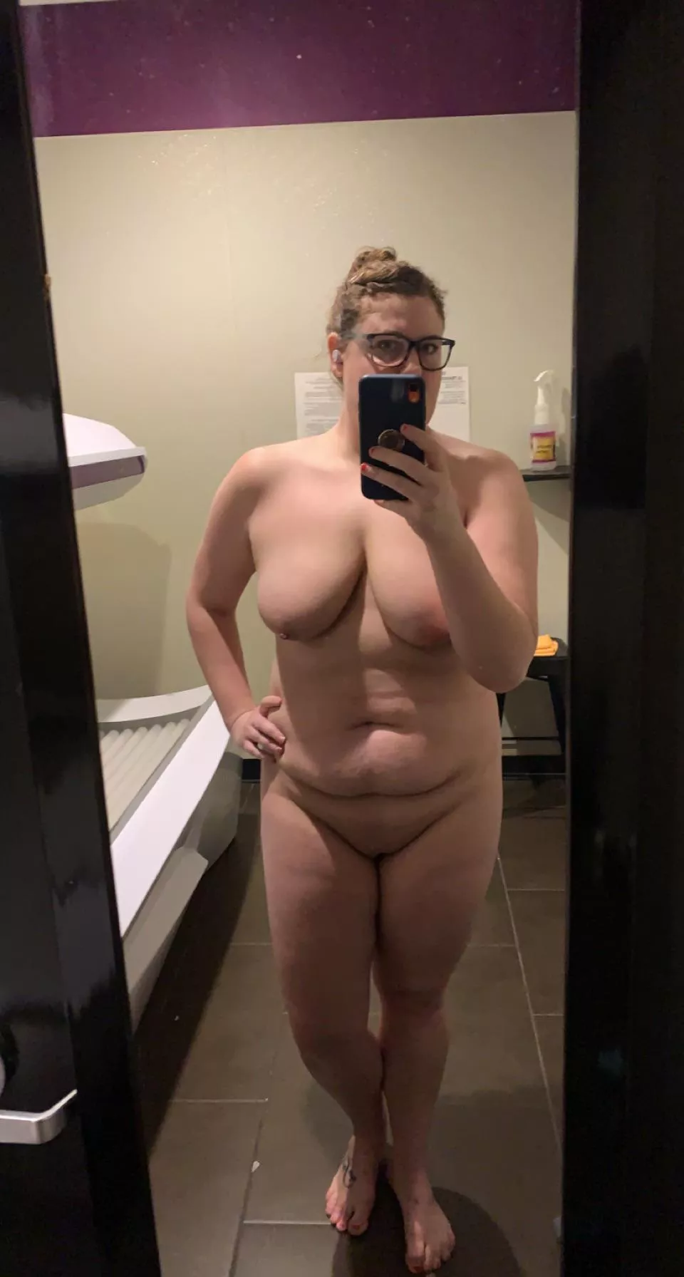 33[f], 190, 5â€™6 My poor body has to deal with me constantly to yo-yoing with my weight