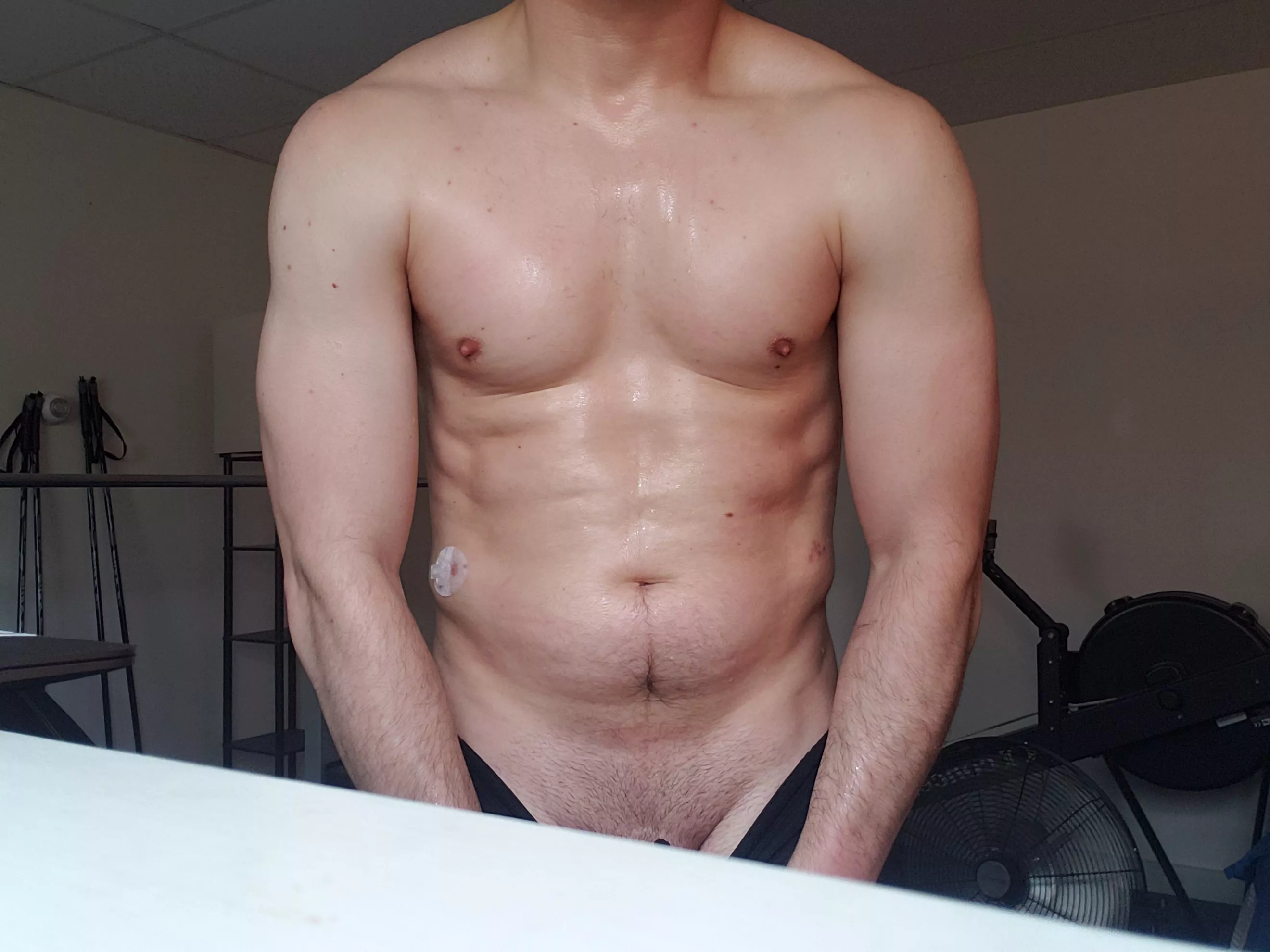 [34] lick the sweat off my body