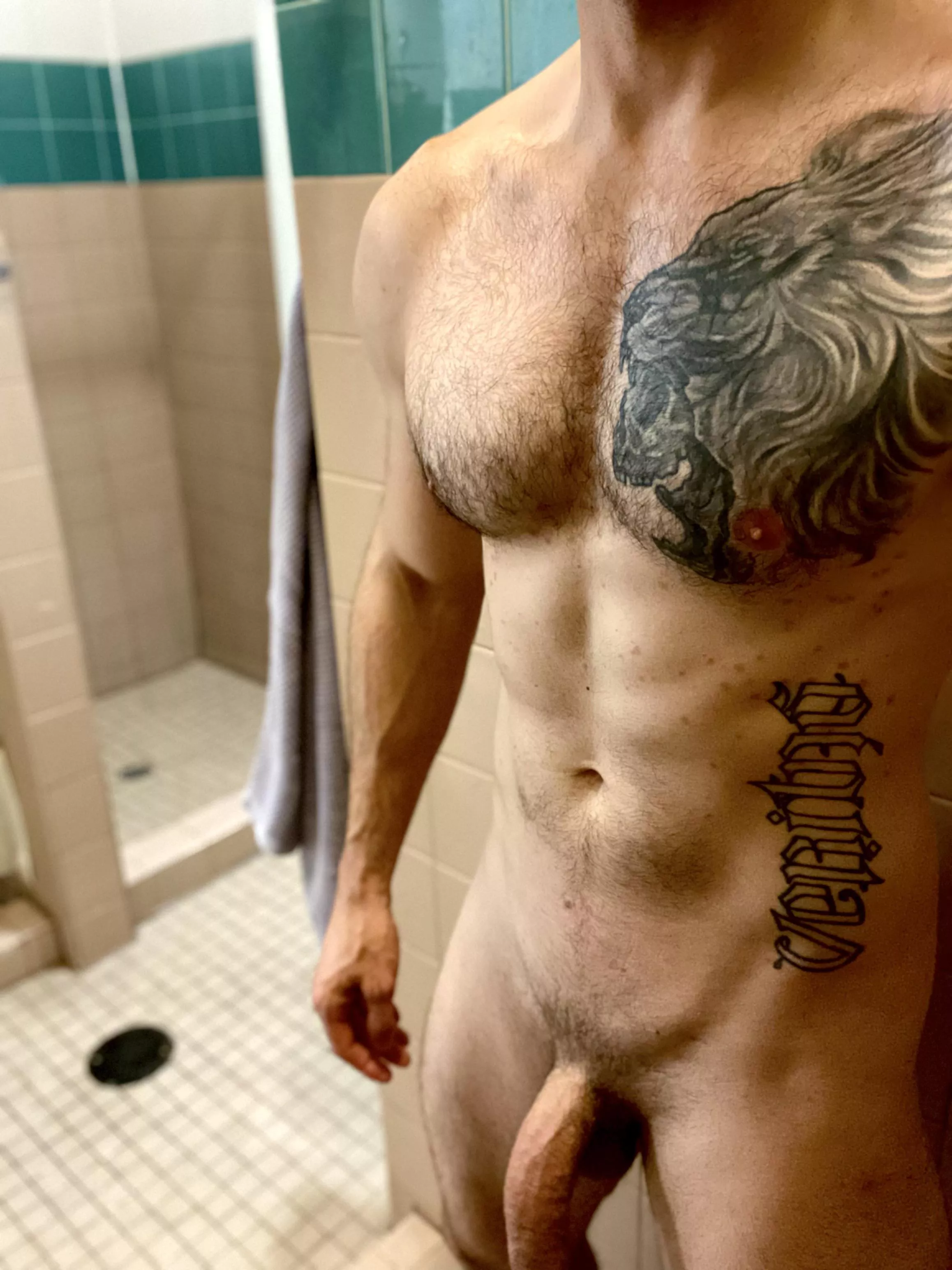 [35] Letâ€™s put this empty locker room to good use ðŸ˜