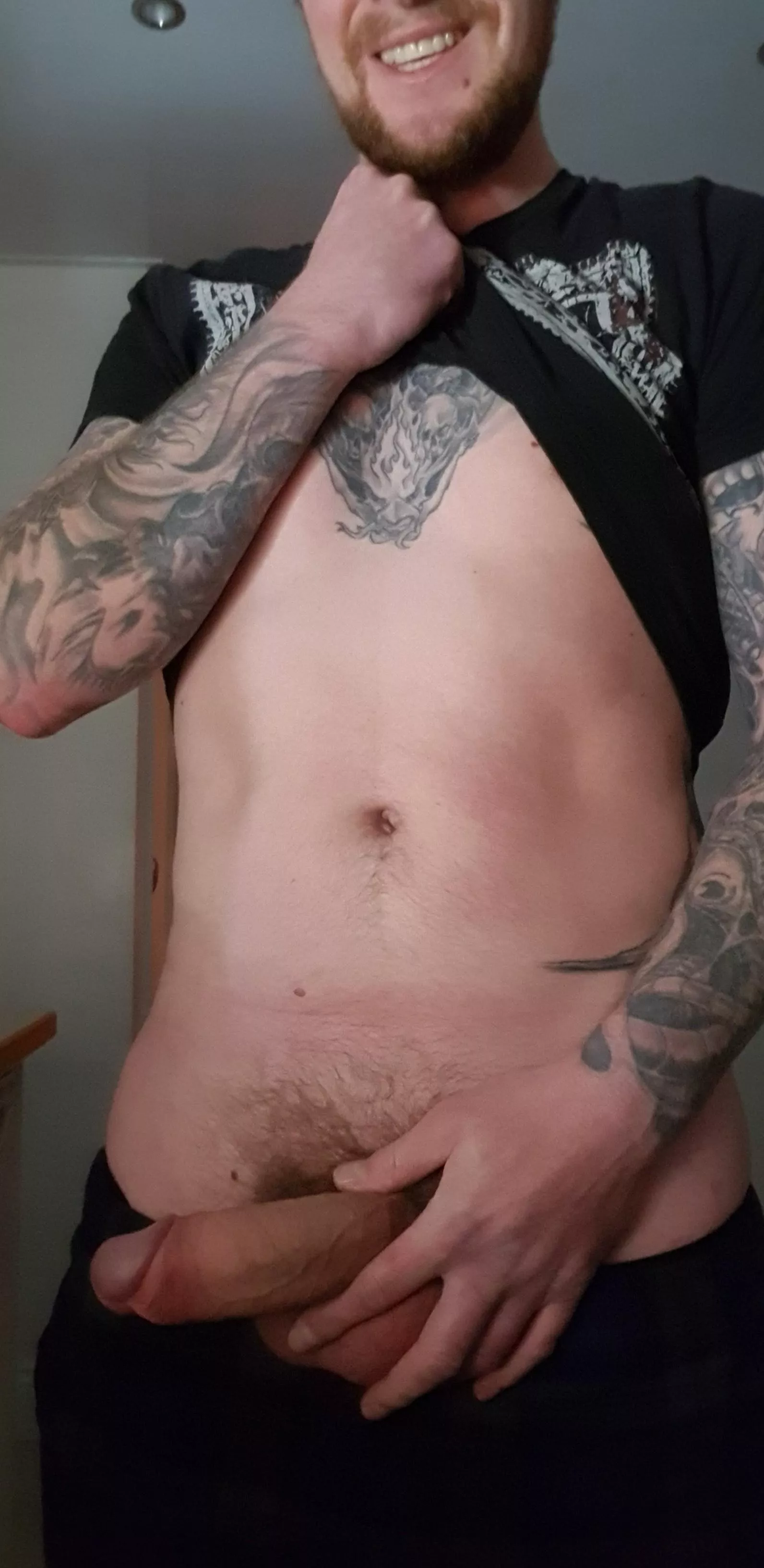 [35] Proper Dadbod! DMs Open!