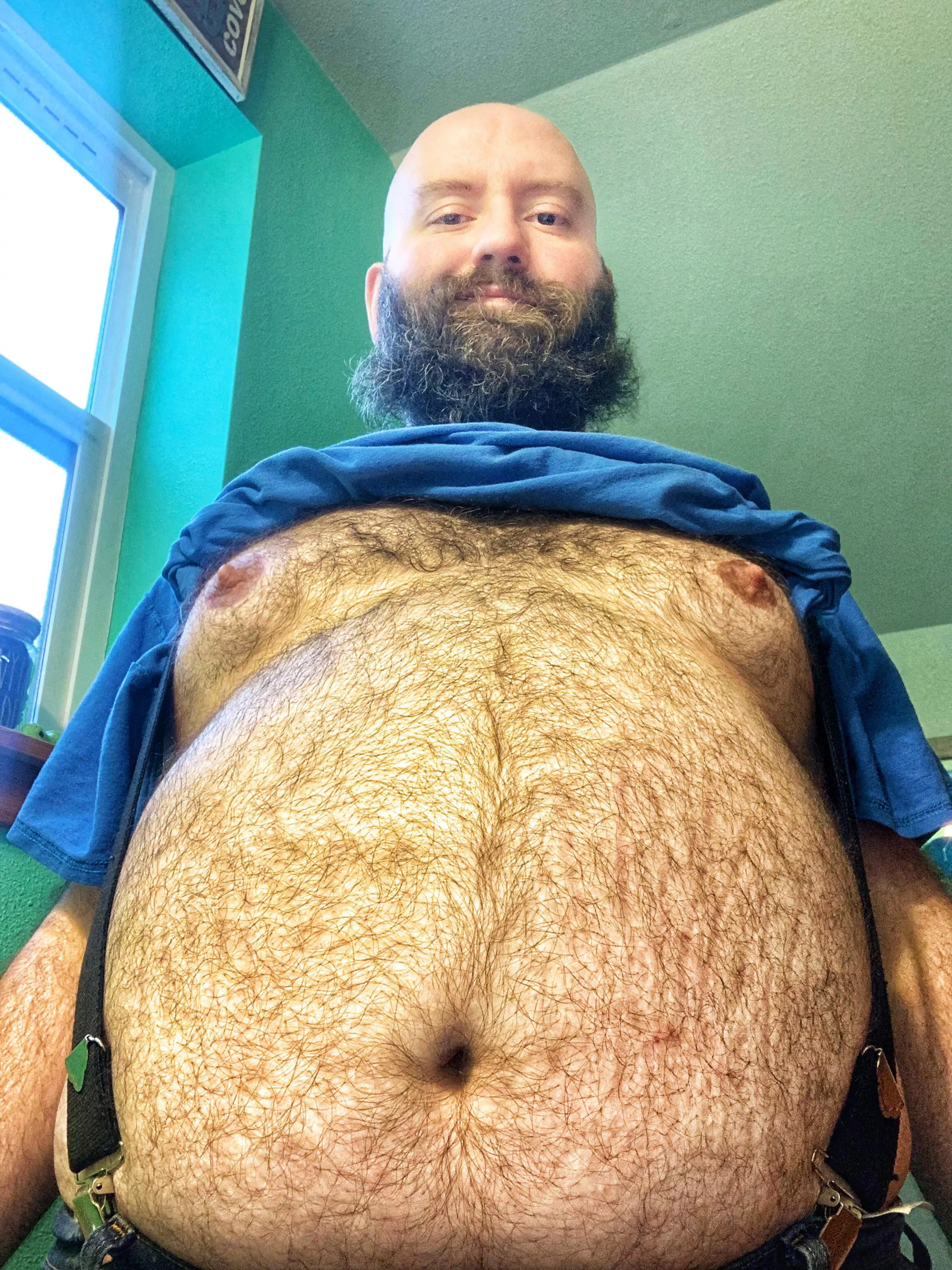 (35m) gay chubby bottom. Whoâ€™s ready to knock dad up? DMs open, into RP. Prefer guys with any amount of body hair (light or a lot) and/or with facial hair.