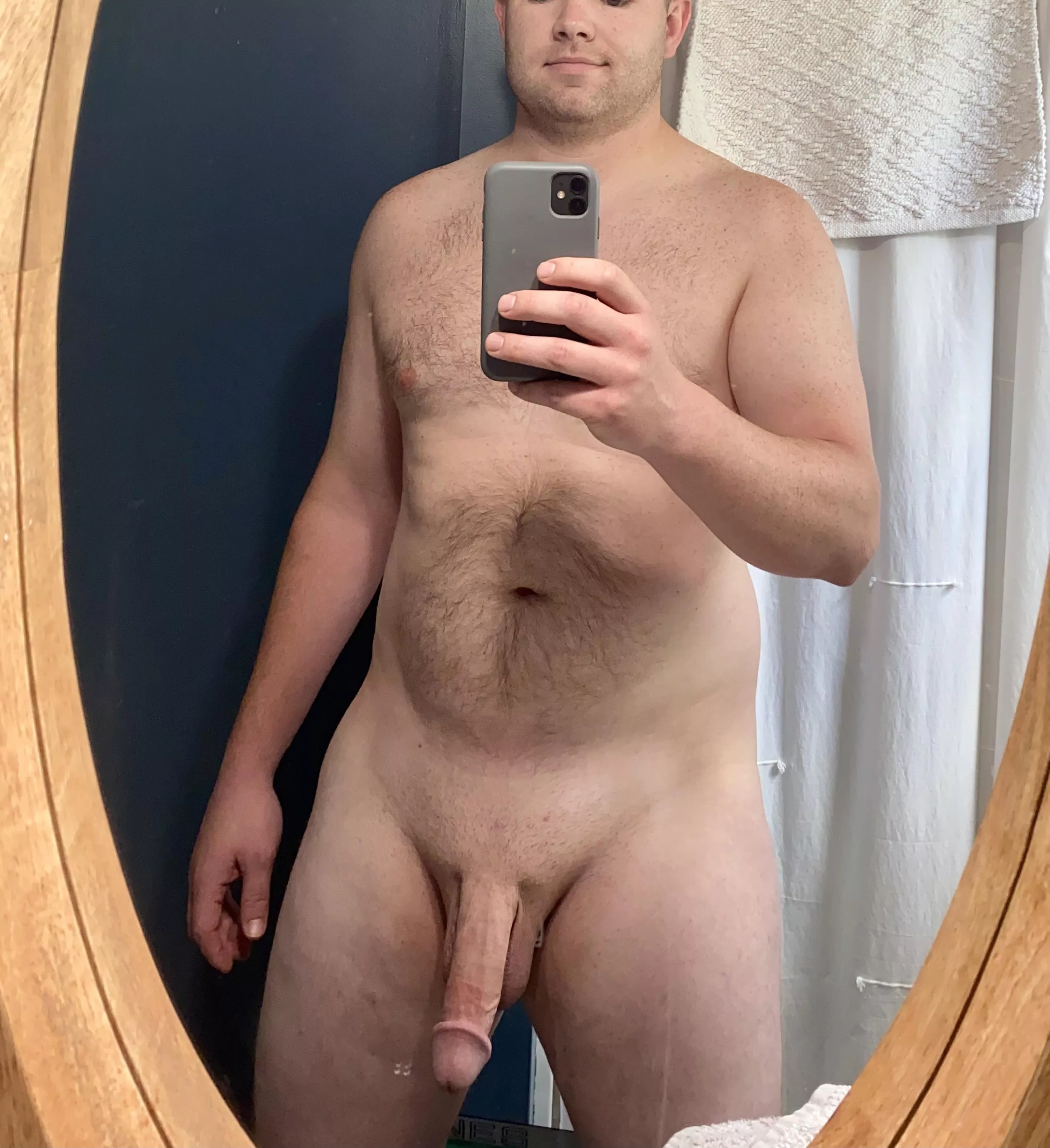 [36] Thick dad enjoying his bathroom break