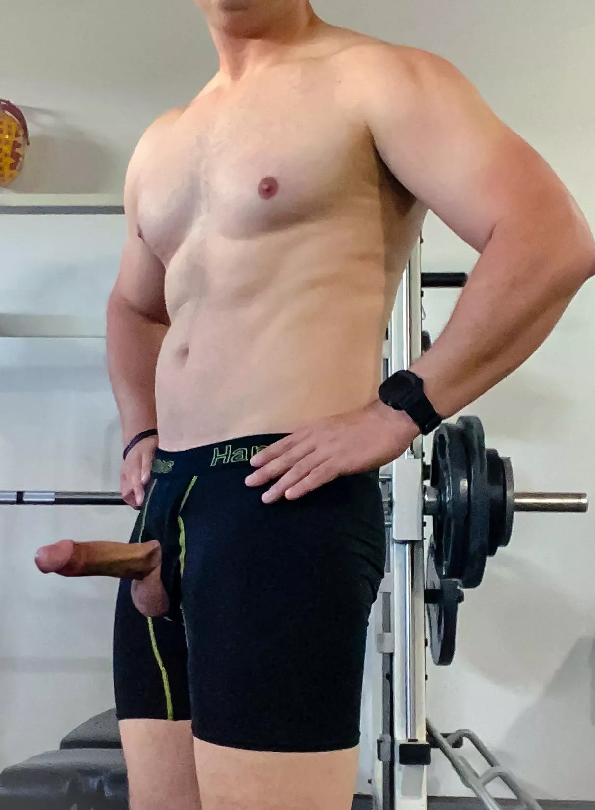 (40) Chest day, can I get help with a spot?