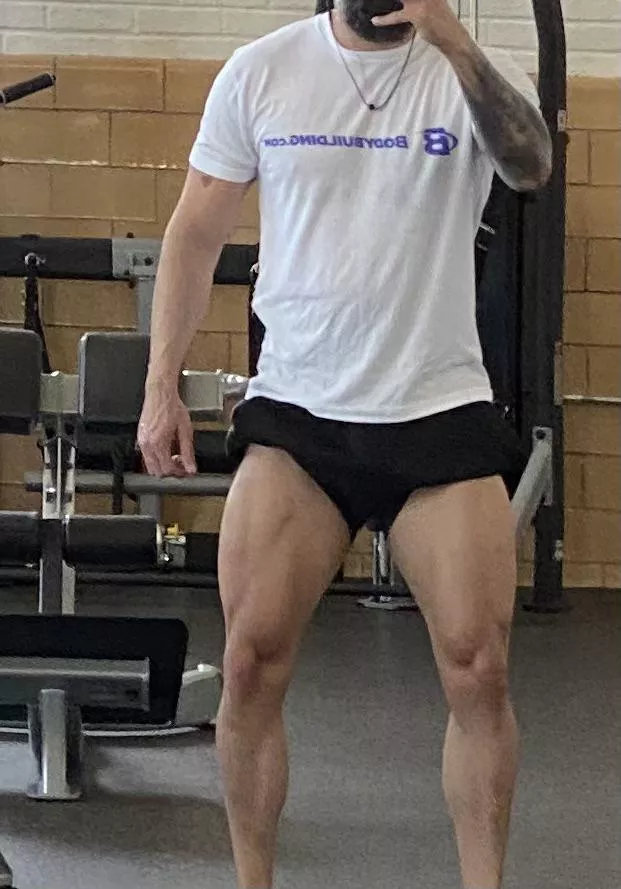 [40] Do women love muscular legs on a guy?