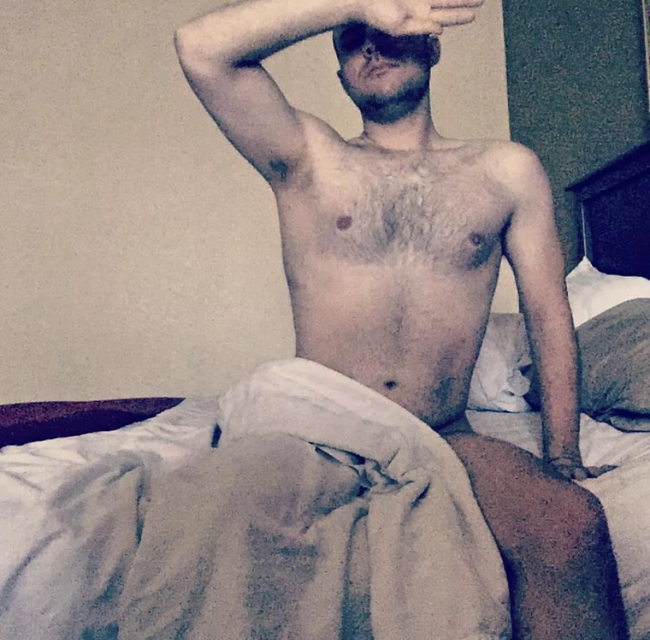 40M experienced bull visiting DC area April 7-8 looking for hotwife/couple