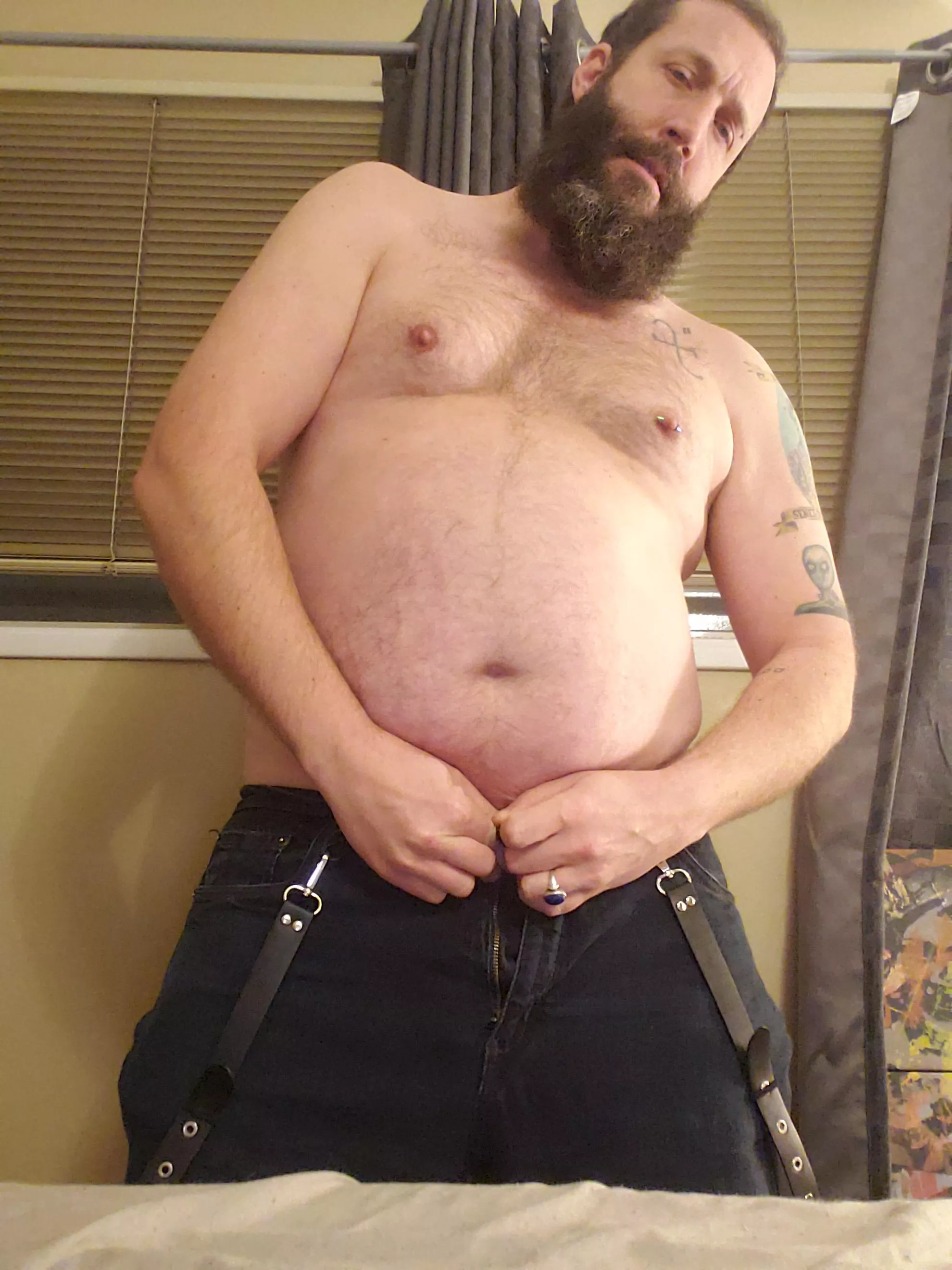 (40s) Daddy's got a treat for you