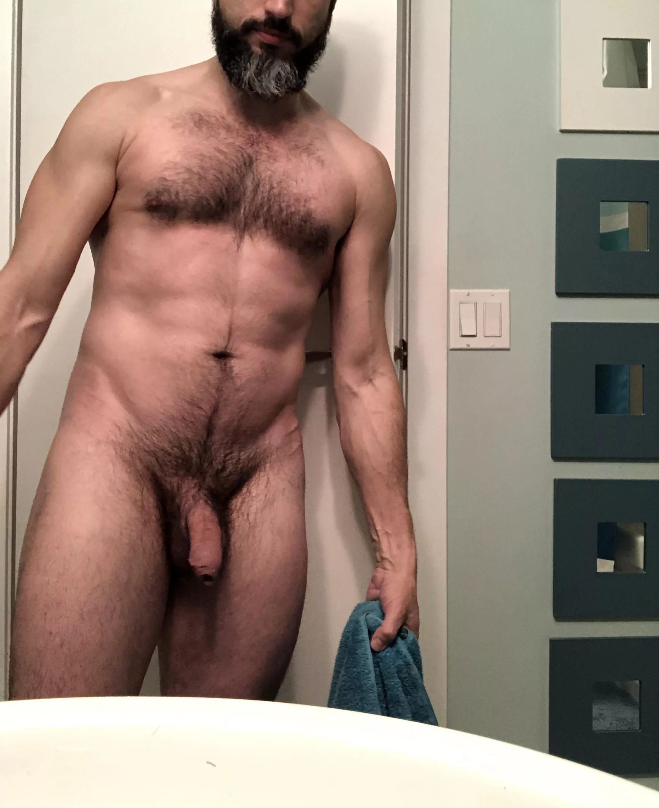 [42] Getting ready to shower [M4M]