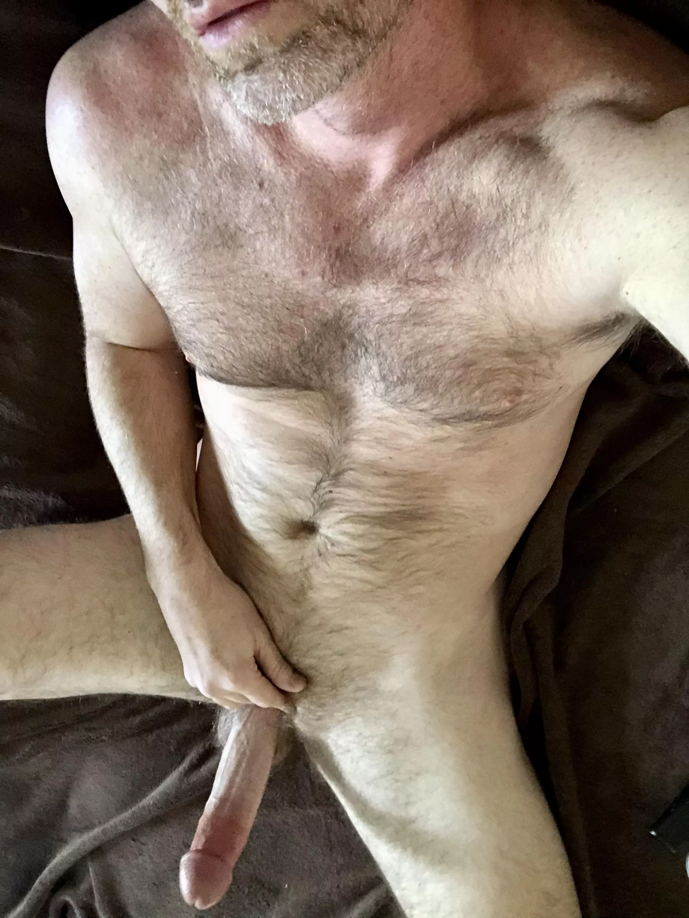 [43] Do you need a 6ft5 daddy in your life? PMâ€™s welcome