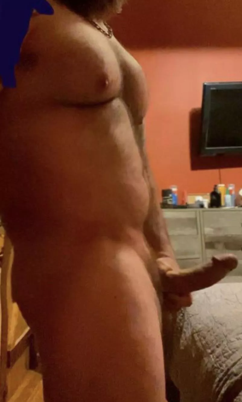 [43] how am I doing with the dad bod ?