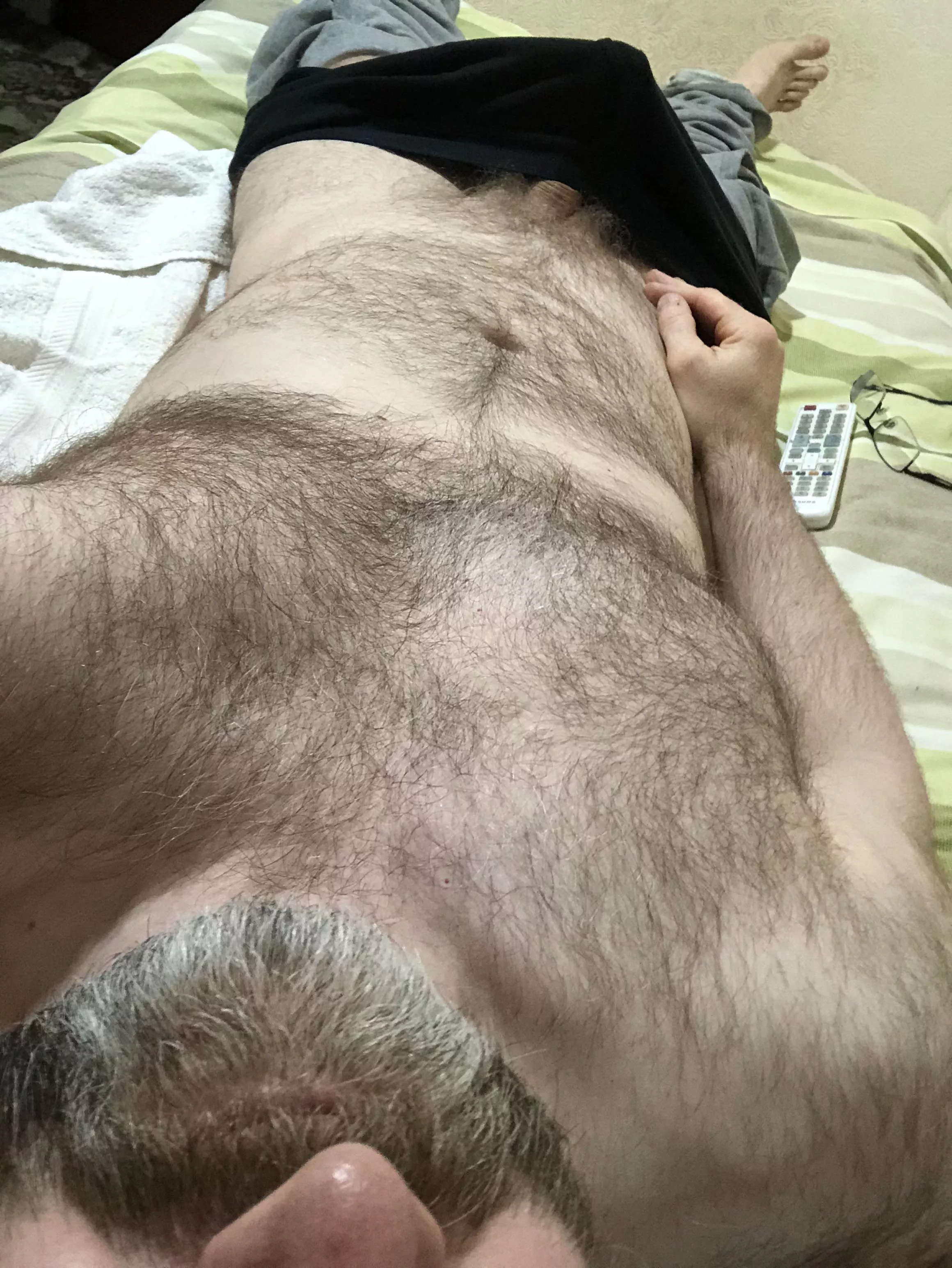 [46] Your English hairy chest ride