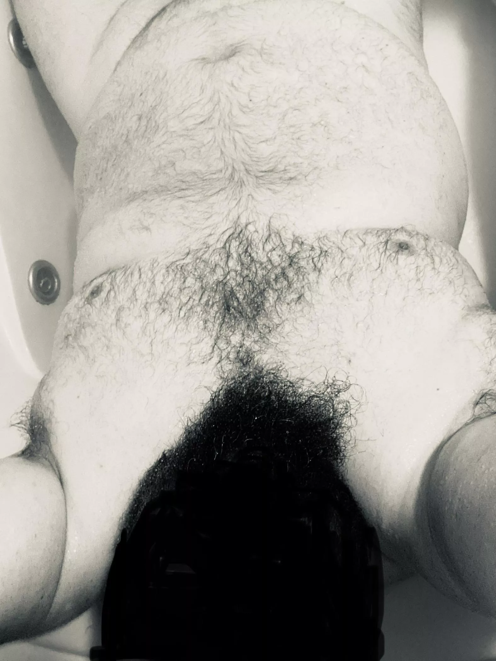 [47. STR8] sexy bhm in the tub