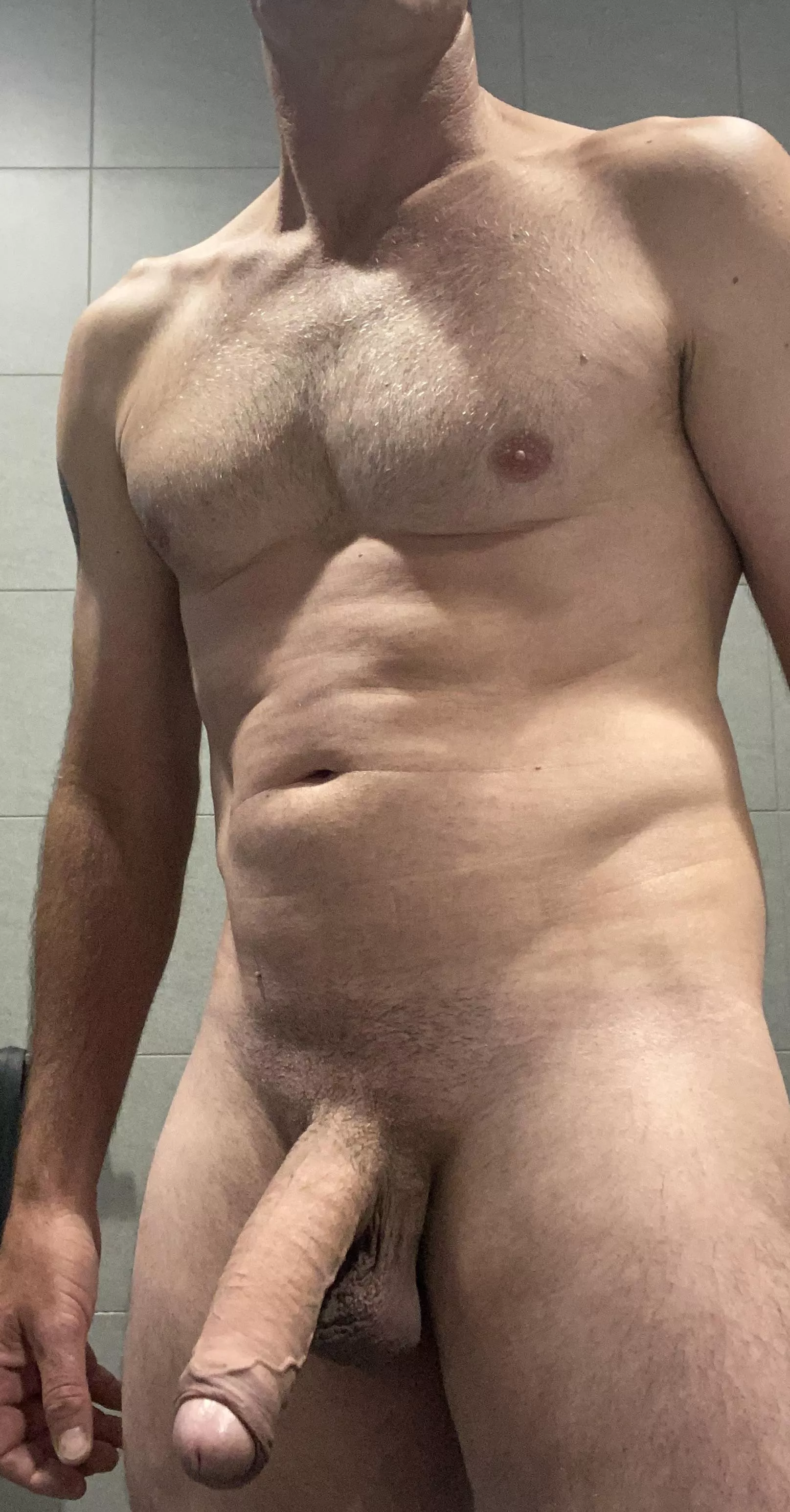 (47) Uncut meat