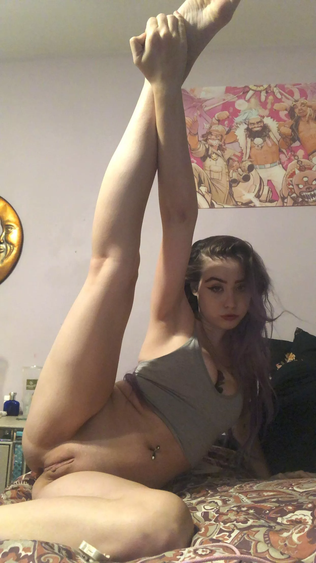 50% goth slut 50% flexibleâ€¦. Any takers?