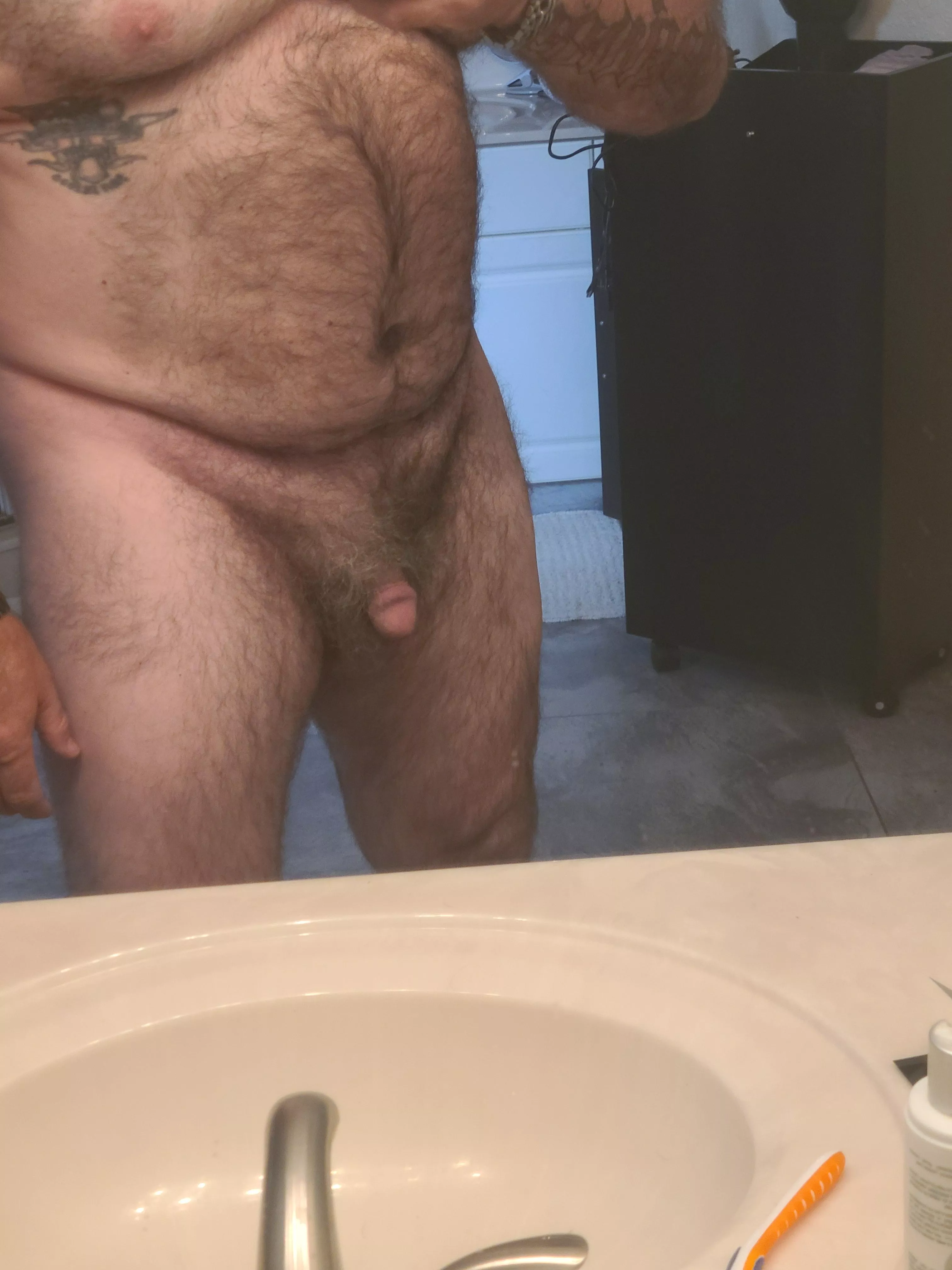 56 chubby top daddy looking for younger chubby bottom looking to play with daddy on SC