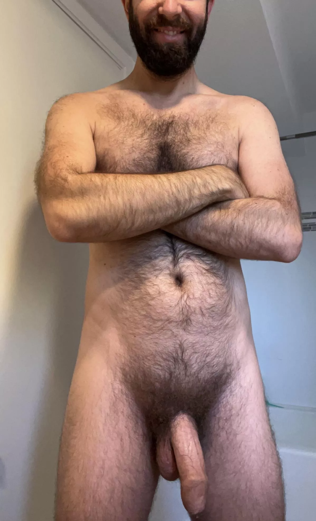 6â€™5â€ and 200 lbs. Do you like big men?