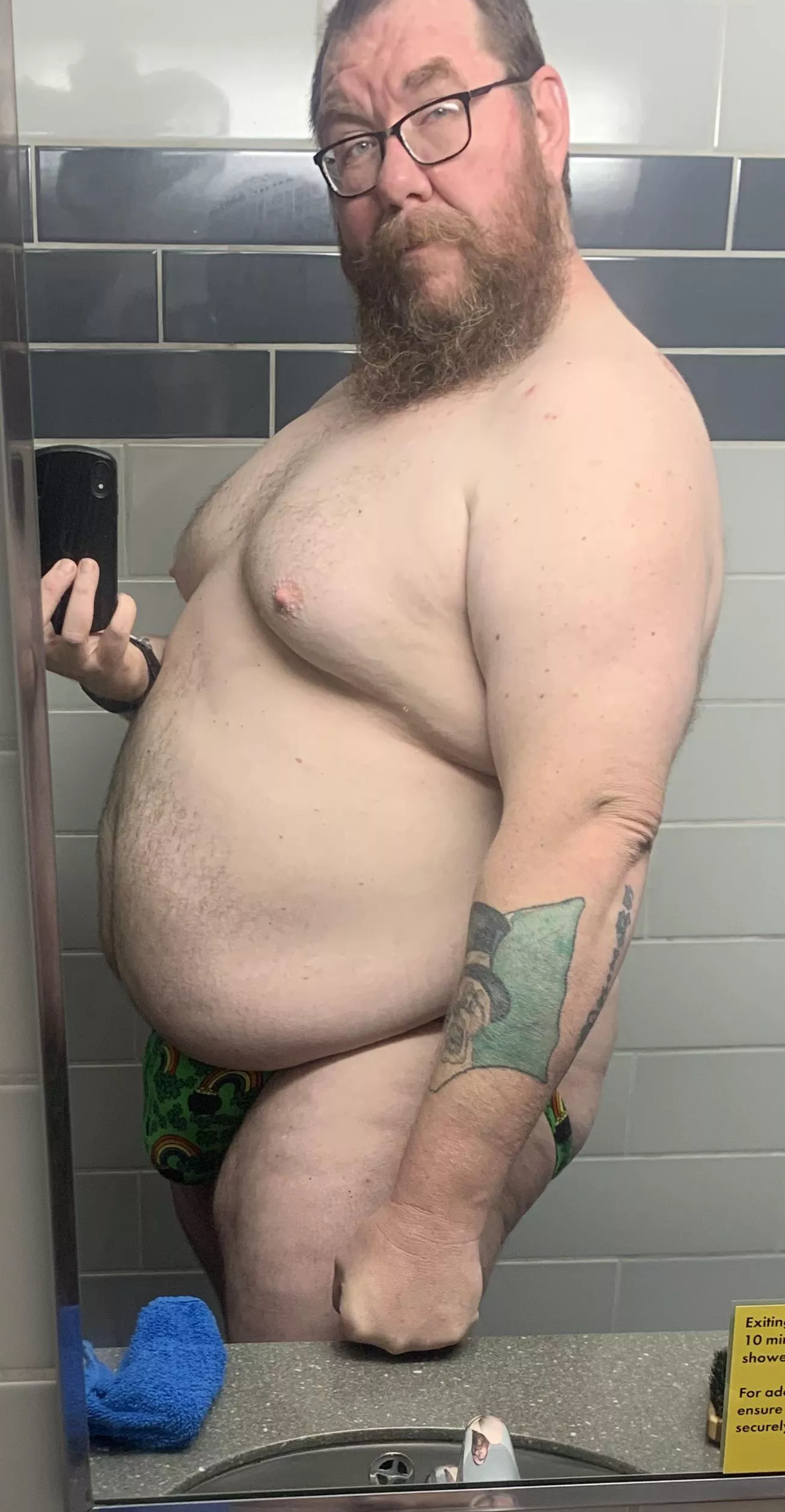 6’8” 400lbs trying to lose 50lbs but not bad the way it is.